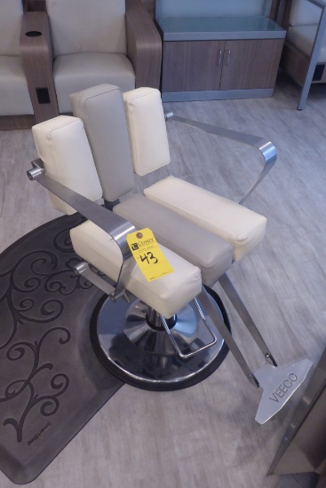 Veeco Hydraulic Barber Chairs