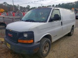 2005 GMC Savana 3500 Cargo Van