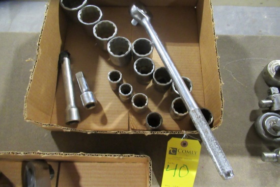 Socket Set w/Ratchet (15 Pcs) (Set)