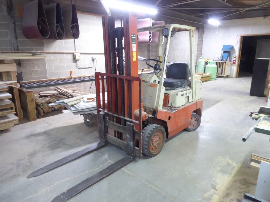 Datsun LP Forklift, 1,700 Hours, m/n CPF02 Type G