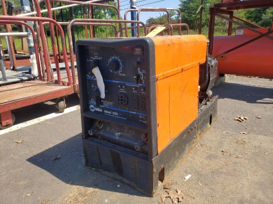 Miller Bobcat 2256 Welder/Generator