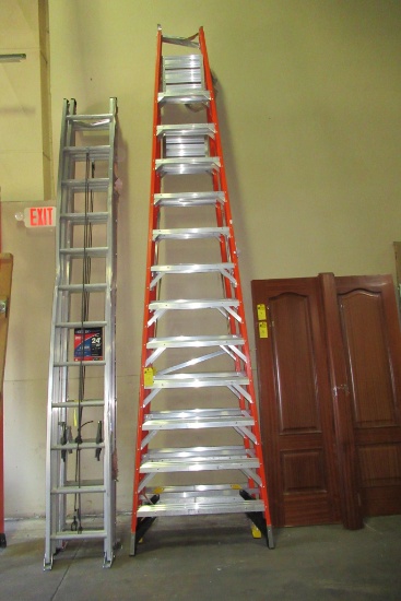 Werner 12' Fiberglass A-Frame Ladder (Damaged)