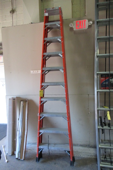 Louisville 10' Fiberglass A-Frame Ladder