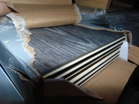 Engineered Vinyl Plank Flooring, 7" x 72", 19(21.27) (404 SF)