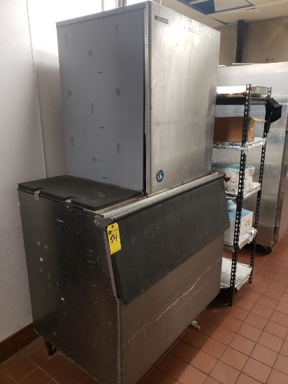 Hoshizaki Icemaker w/Bin