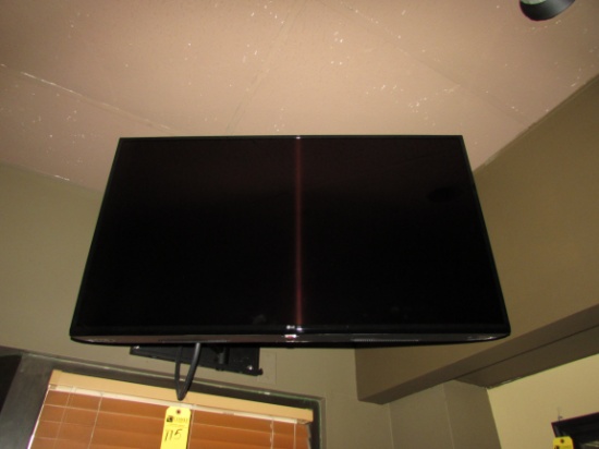 LG TV w/Wall Mount