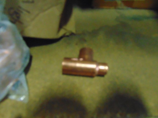Copper Reducing Tee Fittings, 3/4" x 1/2" x 3/4" (125 Each)