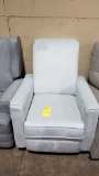 Electrical Motorized Recliner w/Charging Port (Missing Adapter) (Tested)