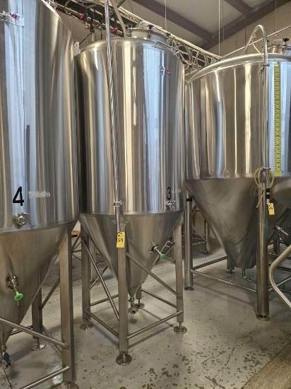 DME 15 BBL Stainless Steel Fermenter