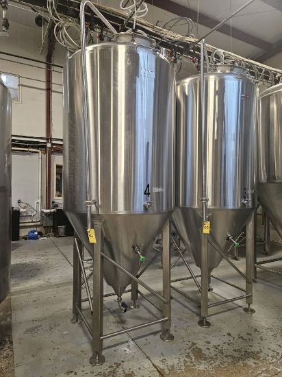 DME 15 BBL Stainless Steel Fermenter