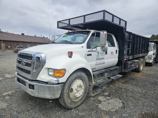 2006 Ford F-650XL Super Duty Crew Cab Single Axle Landscape Dump Truck (Title Within 30 Days)
