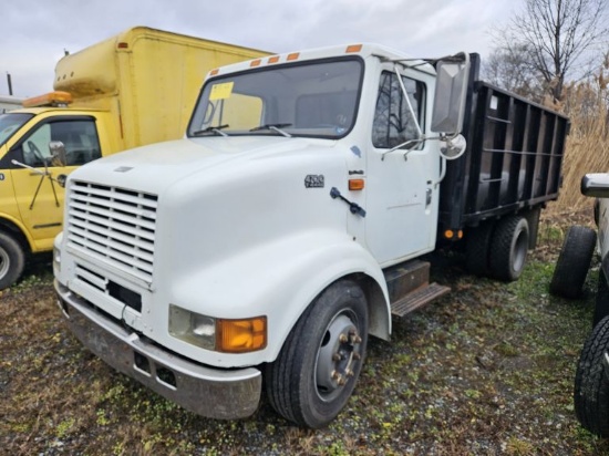 1996 International 4700 T444E Single Axle Dump Truck (Title)