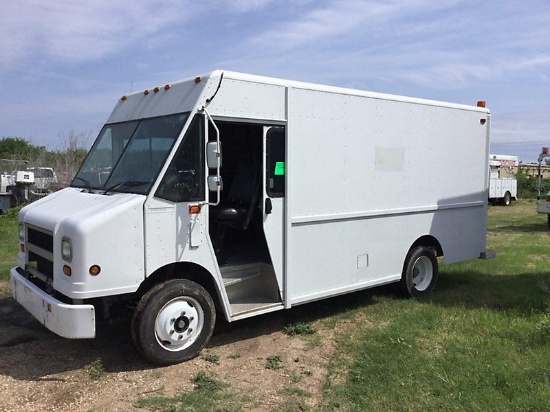 2003 Freightliner MT45 Step Van runs & drives, check engine light on