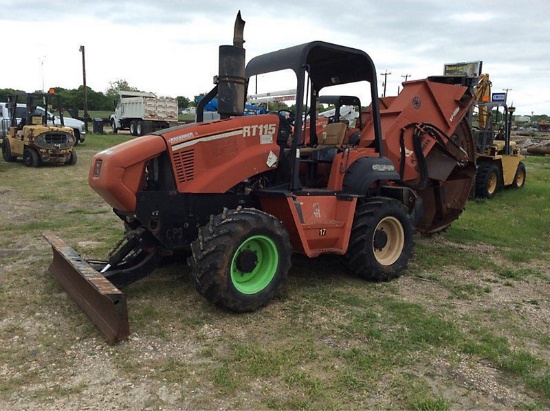 2003 Ditch Witch RT115H Rubber Tired Earthsaw runs, drives, operates, rear tire off rim
