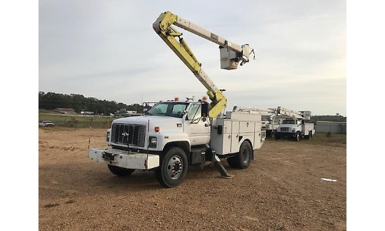 HiRanger HR37-M, Material Handling Bucket Truck rear mounted on 1999 Chevrolet C7500 Utility Truck r