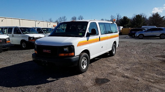 2007 GMC G3500 Window Cargo Van runs & drives, check oil light on, Note: All seller logos will be re