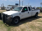 2003 Ford F250 Extended-Cab Pickup Truck body damage, cracked windshield, runs, drives