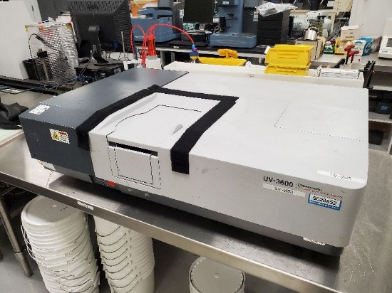 Shimadzu UV-3600 UV-Vis-NIR Spectrophotometer