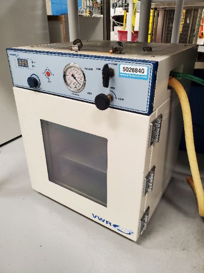 VWR Vacuum Oven
