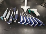 Lot of 13pcs Pipettors