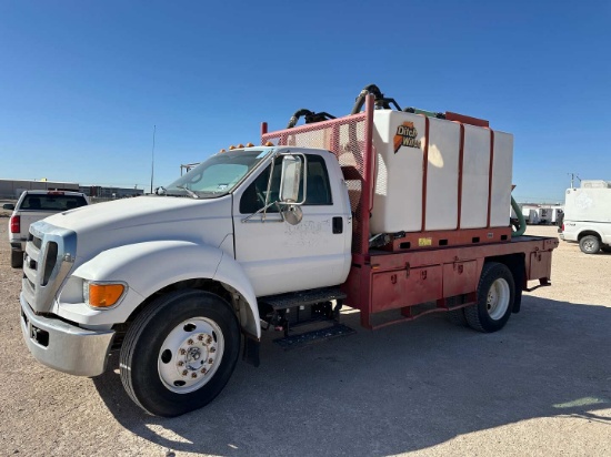 2005 FORD F-650 S/A FLATBED W/DITCH WITCH MIXER & TANKS