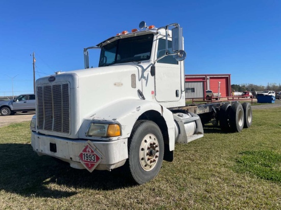 2007 PETERBILT 385 CAB AND CHASSIS