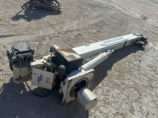 AUTO CRANE