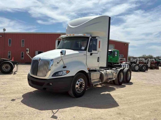 2017 INTERNATIONAL LF687
