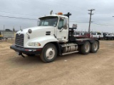 2004 MACK VISION