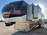 2014 CROSSROADS REDWOOD CAMPER TRAILER