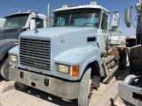 2003 MACK PINNACLE(INOPERABLE)