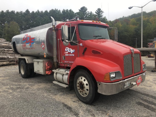 2000 KENWORTH t300 TOP LOAD FUEL DELIVERY TRUCK - RUMFORD