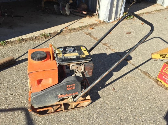 MULTIQUIP MVC77 VIBRATORY PLATE COMPACTOR, GAS POWERED