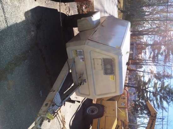 INGERSOLL RAND PORTABLE TOW BEHIND AIR COMPRESSOR