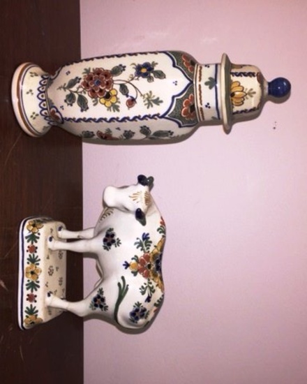 2-PCS. OF ROYAL DELFT DE PORCELEYNE FLES 1966 COW & 1973 VASE (COW HAS BEEN REPAIRED)