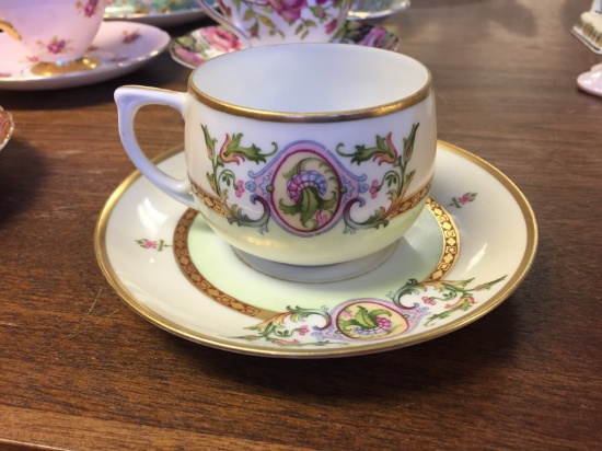 MZ AUSTRIA HUTSCHENREUTHER ALTROHIAU HABSBURG PORCELAIN TEA CUP & SAUCER