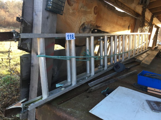 24' ALUMINUM EXTENSION LADDER