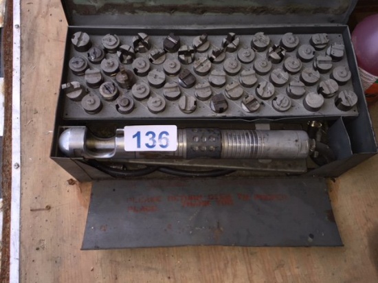 AIRCRAFT TOOLS INC. AT520J CABLE SWAGING MACHINE & DIES