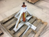 CENTRAL HYDRAULICS 8-TON JACK