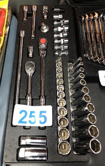 SNAP-ON 41-PIECE 3/8" DRIVE SAE SOCKET SET