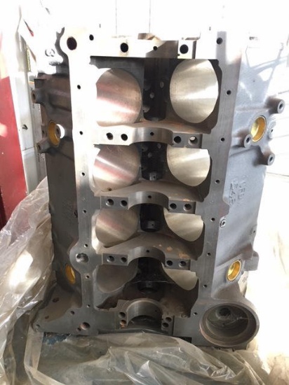 ****UPDATED*** 1986 GM SMALL BLOCK 350 CHEVY OIL PAN, ENGINE BLOCK, HEADS, CRANKSHAFT & PARTS
