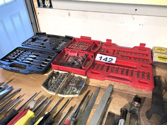 LOT OF ASSORTED BIT SETS