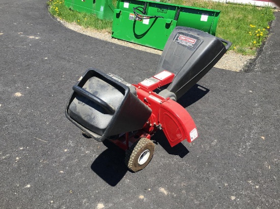 CRAFTSMAN 3-WAY CHIPPER SHREDDER W/ BRIGGS & STRATTON 1450 SERIES ENGINE (LYMAN)