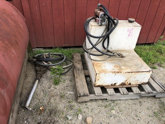 AUXILIARY FUEL TANK & ELECTRICAL FUEL PUMP (NEEDS REPAIR) W/ HAND PUMP & HOSE