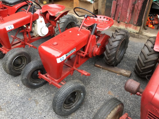 WHEEL HORSE LAWN TRACTOR