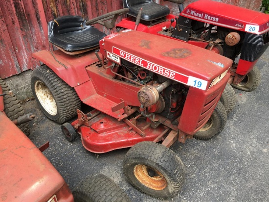 WHEEL HORSE B-80 4-SPEED LAWN TRACTOR