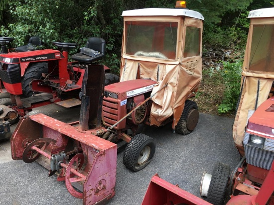 WHEEL HORSE C-121 EIGHT SPEED LAWN TRACTOR W/ CAB, SNOW BLOWER