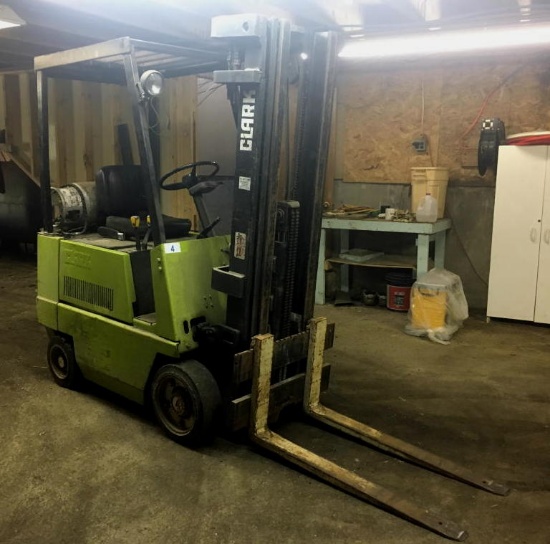 CLARK GCS15 LP 2700LB FORKLIFT, 7,889 HOURS, S/N: G127-1382-6790FA