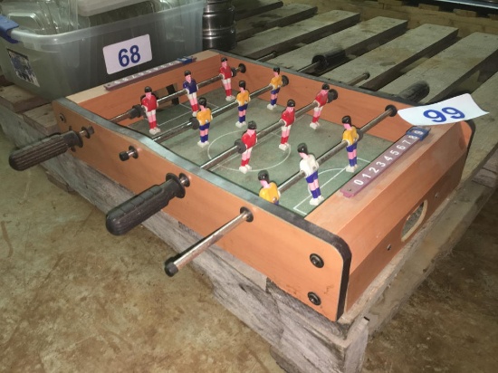 TABLE TOP FOOSBALL GAME