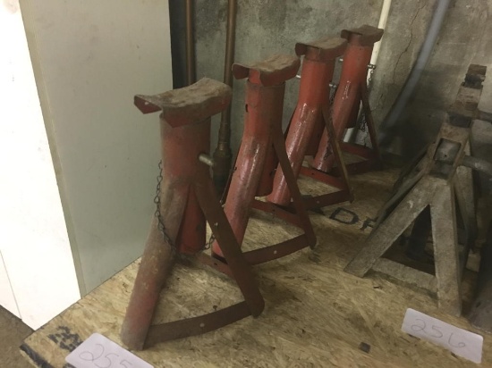 JACK STANDS